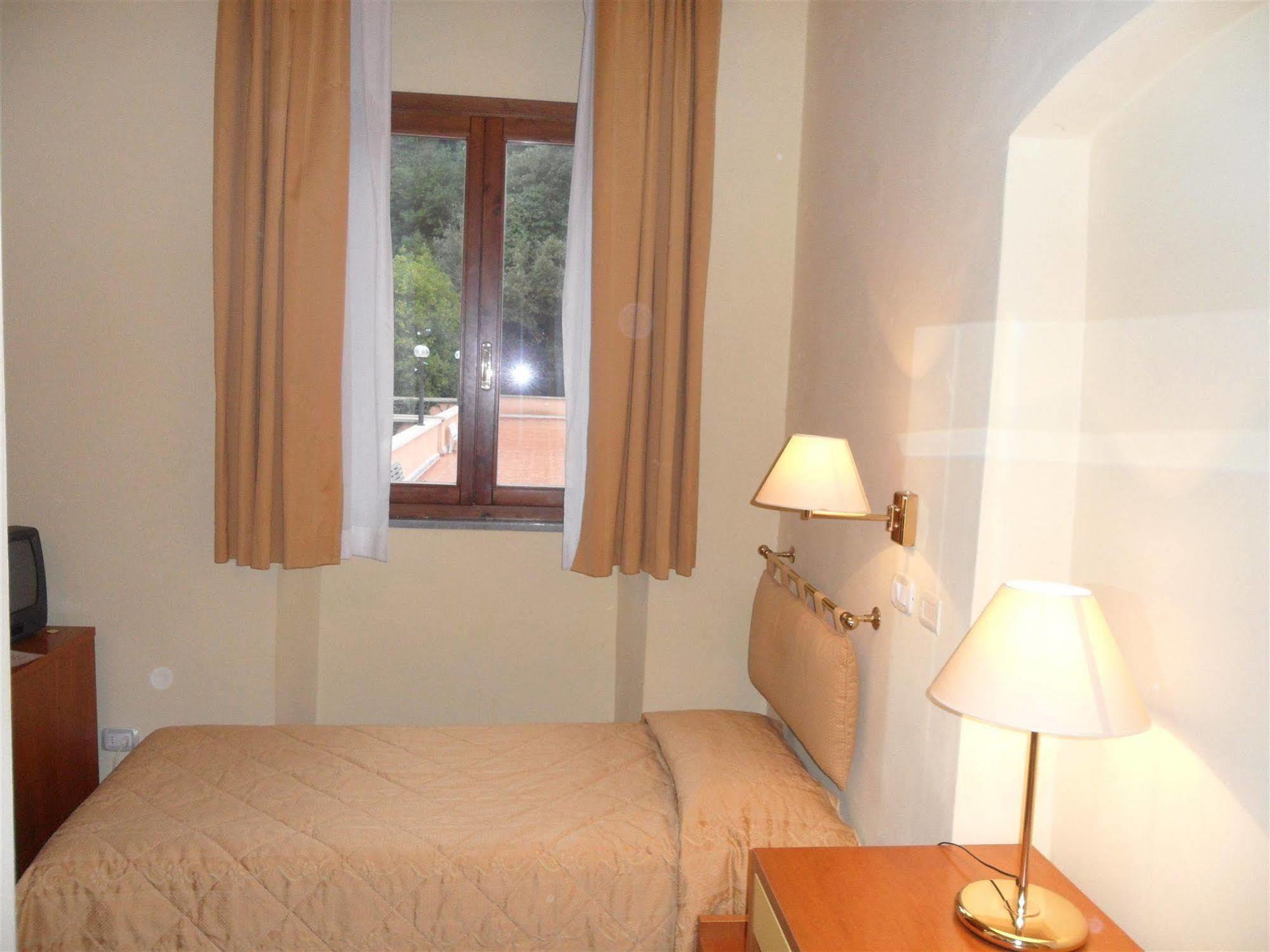 Hotel La Vedetta Livorno Zewnętrze zdjęcie